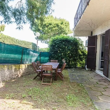 Trilocale Al Mareverde Con Giardino - M083